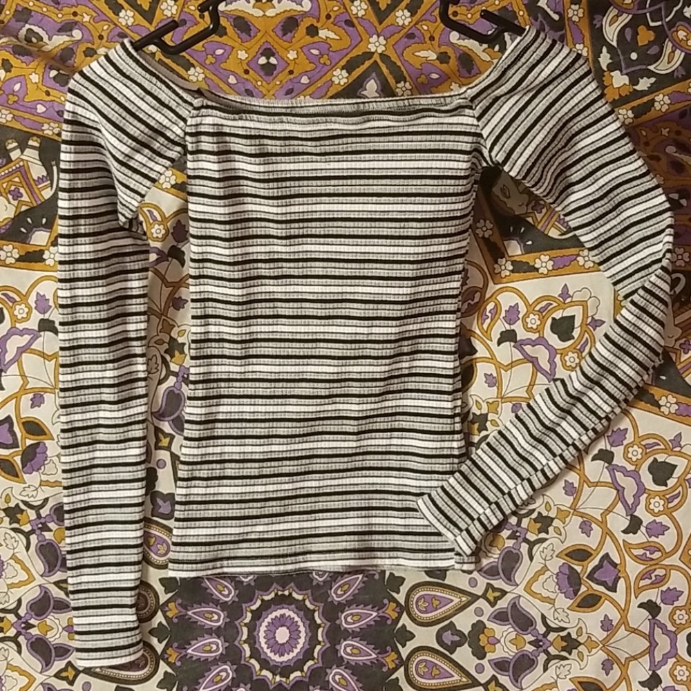 Cold Shoulder Long Sleeve Striped Top